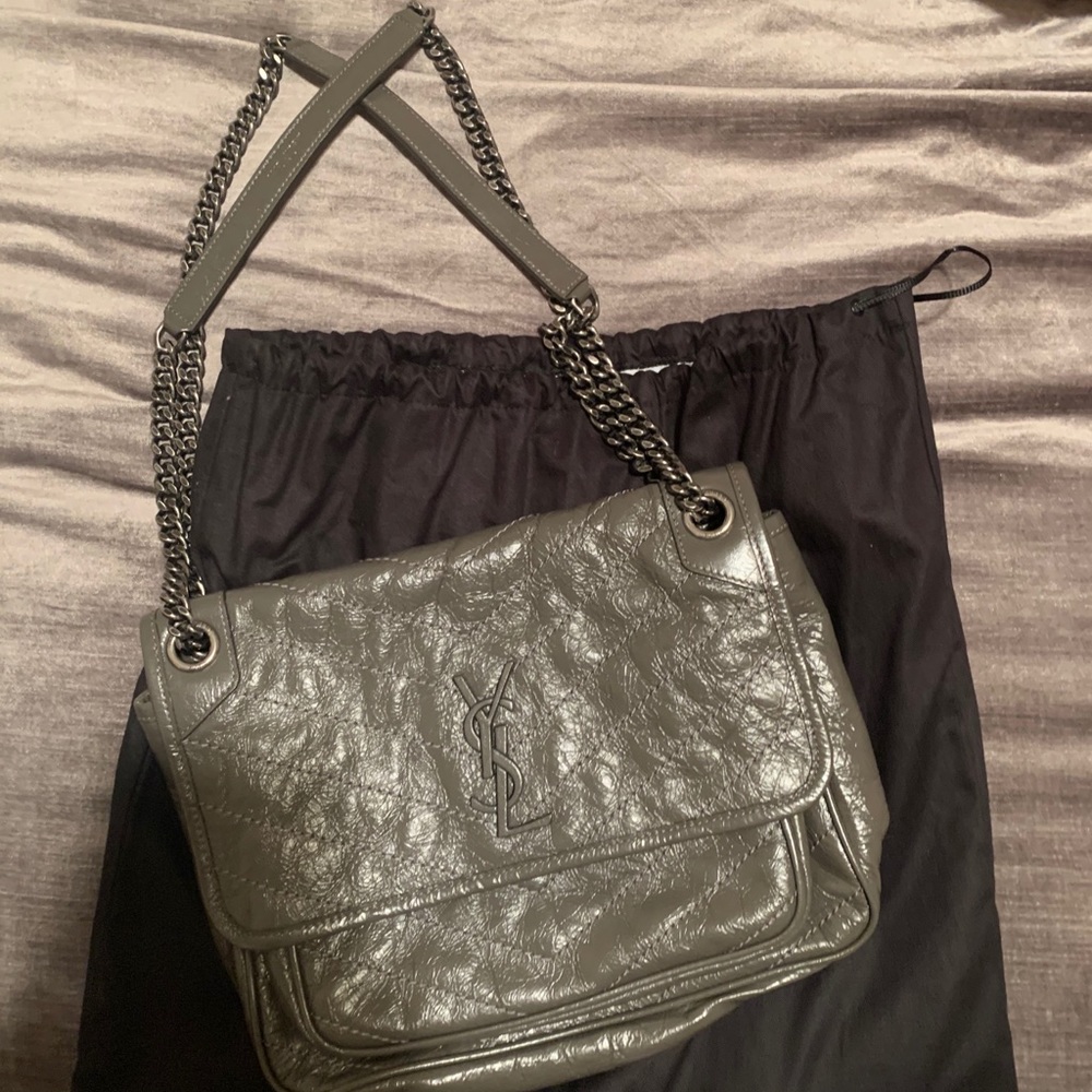 Niki medium crinkled leather shoulder bag